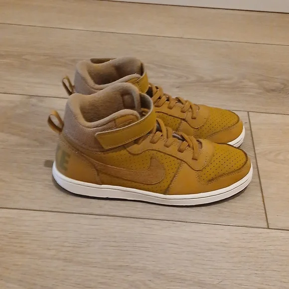 Nike Court Borough Mid Top Sneakers - Picture 5 of 5